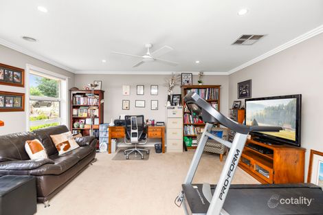 Property photo of 32 Barton Avenue Lloyd NSW 2650