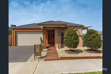 13 VICTORY DR, PAKENHAM, VIC 3810