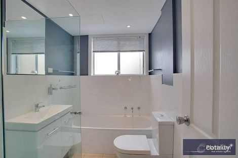 Property photo of 8/30 Foam Street Freshwater NSW 2096