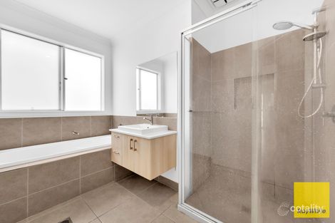 Property photo of 21 Horton Drive Werribee VIC 3030