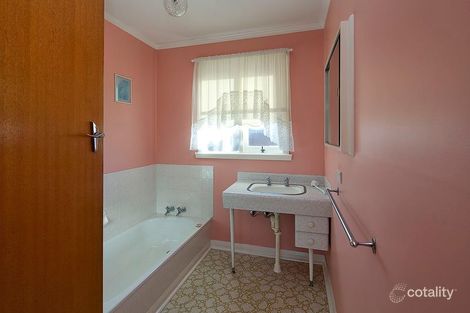 Property photo of 22 Willow Avenue Devonport TAS 7310