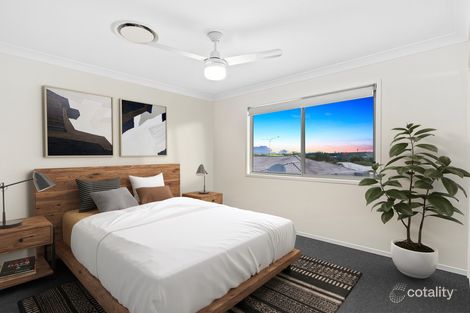 Property photo of 2 Oxenford Place Oxenford QLD 4210