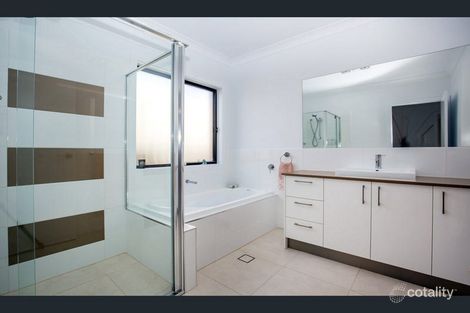 Property photo of 15 Bunderoo Circuit Pimpama QLD 4209