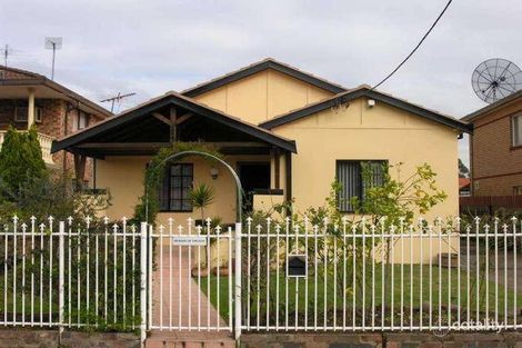 11 Lees Ave, Croydon Park, NSW 2133