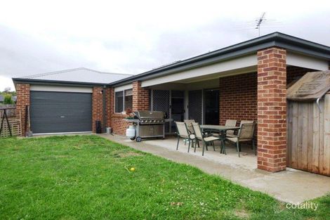 Property photo of 6 Dot Court Drouin VIC 3818