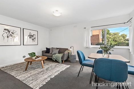 1/1 Fiona Ct, St Kilda, VIC 3182