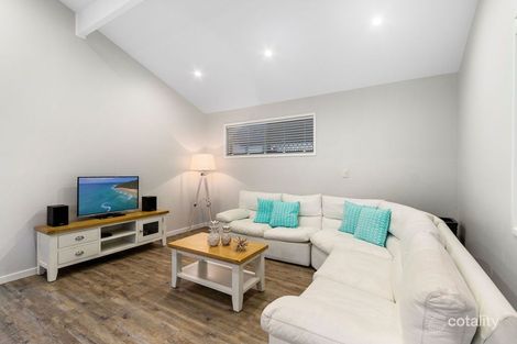 Property photo of 3 Plover Avenue Paradise Point QLD 4216