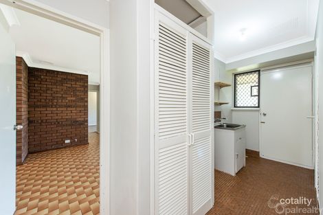 Property photo of 16 Jindarra Close Cooloongup WA 6168