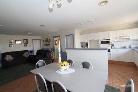 Property photo of 8 Wild Close Llanarth NSW 2795