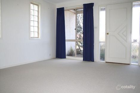 Property photo of 2 Noble Close Ngunnawal ACT 2913