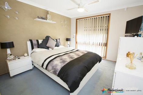 Property photo of 22 Denver Road St Clair NSW 2759
