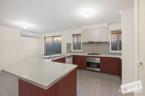 Property photo of 8 Cindy Court Berwick VIC 3806