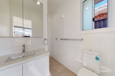 Property photo of 32 Manchurian Circuit Dubbo NSW 2830