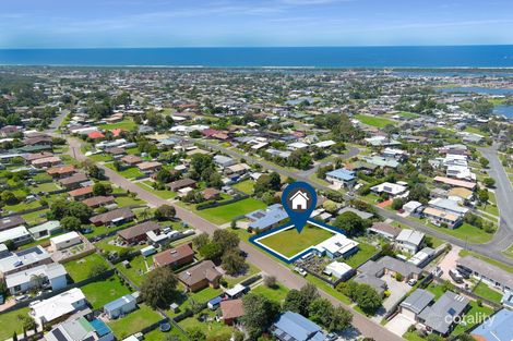 25 Bronsdon St, Lakes Entrance, VIC 3909