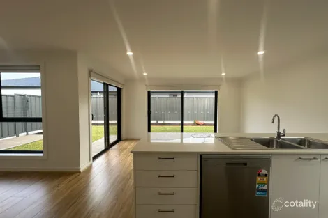 Property photo of 36 Hastwell Drive Munno Para Downs SA 5115