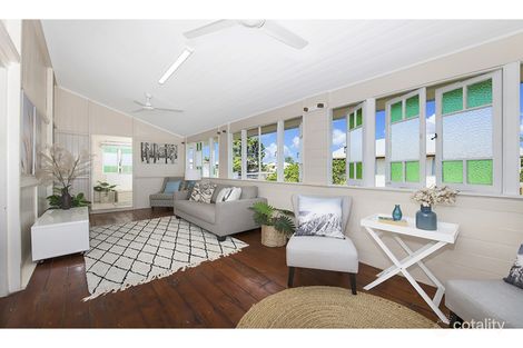 Property photo of 61 Roberts Street Hermit Park QLD 4812