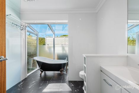Property photo of 23 Boroondara Road Sorrento VIC 3943