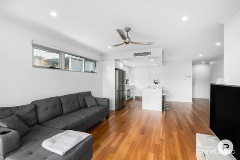 Property photo of 1/16 Seven Oaks Street Taringa QLD 4068