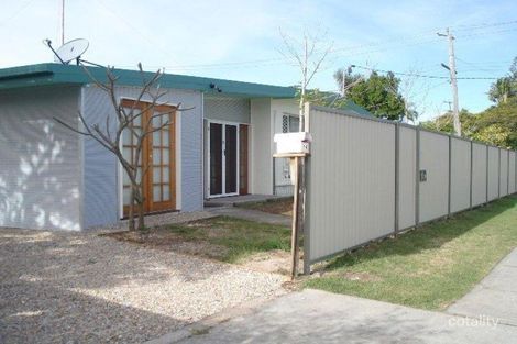 Property photo of 14 Allambi Avenue Broadbeach Waters QLD 4218