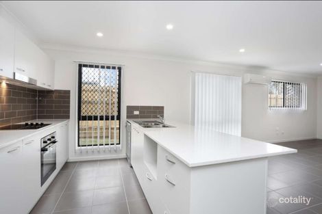 Property photo of 30 Frederick Place Park Ridge QLD 4125