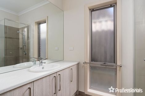 Property photo of 36A Pembroke Road Mooroolbark VIC 3138