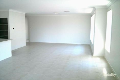 Property photo of 21 Richards Loop Oran Park NSW 2570