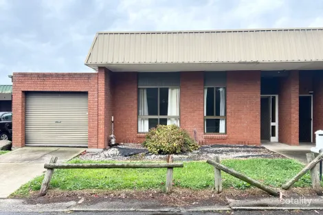 Property photo of 7 Trinacria Court Deer Park VIC 3023