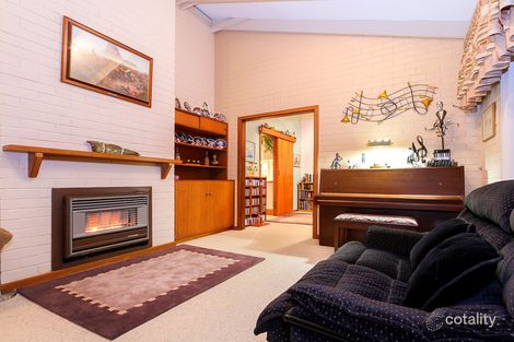 Property photo of 25 Coreen Way Kalamunda WA 6076