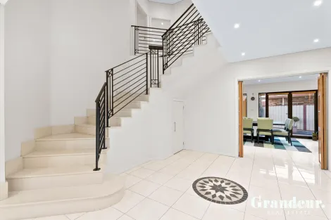 Property photo of 9 Tennant Place Edensor Park NSW 2176