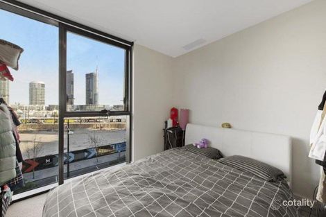 Property photo of 3E/8 Waterside Place Docklands VIC 3008