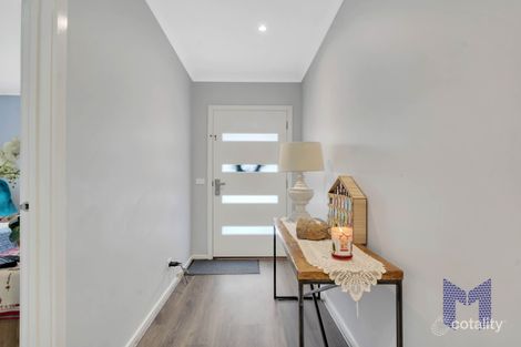 Property photo of 24 Cycad Avenue Donnybrook VIC 3064