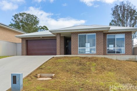 7 Freesia Pl, Port Macquarie, NSW 2444