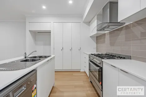 Property photo of 66 Penstone Crescent Lara VIC 3212