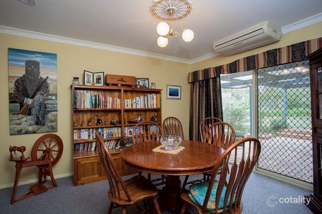 Property photo of 13 Leslie Place Junortoun VIC 3551