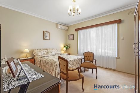 Property photo of 50 Montpellier Drive Avondale Heights VIC 3034