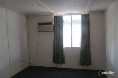 Property photo of 7 Dearden Place Emerald QLD 4720
