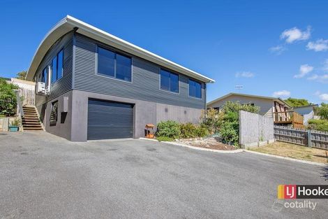 2/21 Deviation Rd, Penguin, TAS 7316