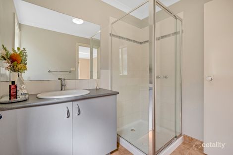 Property photo of 8 Studley Park Way Craigieburn VIC 3064