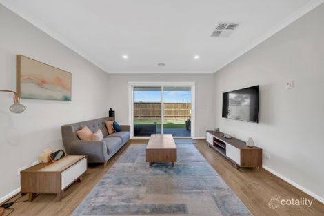Property photo of 75 Aquatic Drive Cranbourne West VIC 3977