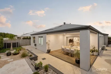 Property photo of 16 Shoalhaven Boulevard Mount Duneed VIC 3217