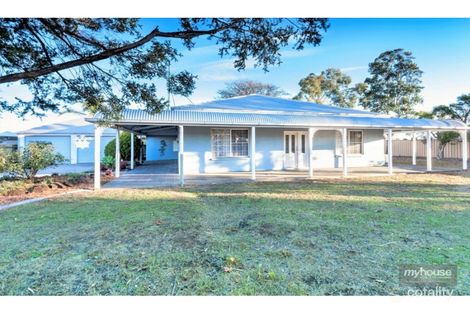Property photo of 14 Bunkers Hill School Road Westbrook QLD 4350