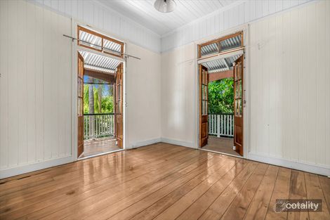 Property photo of 139 Bennetts Road Norman Park QLD 4170
