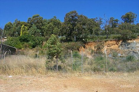 60 Harrison Rd, Mount Richon, WA 6112