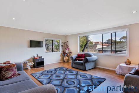 Property photo of 2 Vanessa Place Macquarie Fields NSW 2564