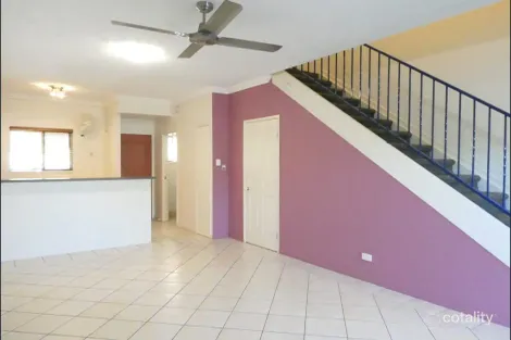 Property photo of 4/103 Harold Street West End QLD 4810