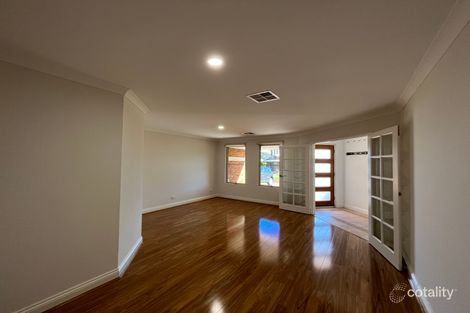 Property photo of 12 Whitecliffe Square Iluka WA 6028