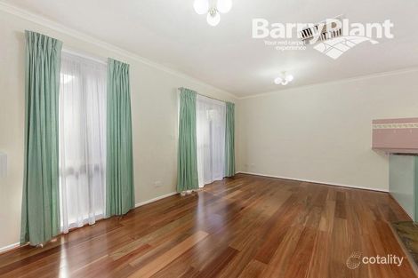 Property photo of 4 Dumosa Court St Albans VIC 3021