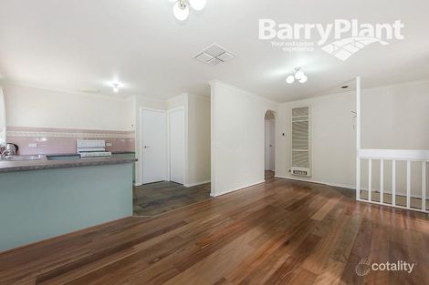 Property photo of 4 Dumosa Court St Albans VIC 3021