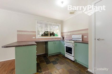 Property photo of 4 Dumosa Court St Albans VIC 3021