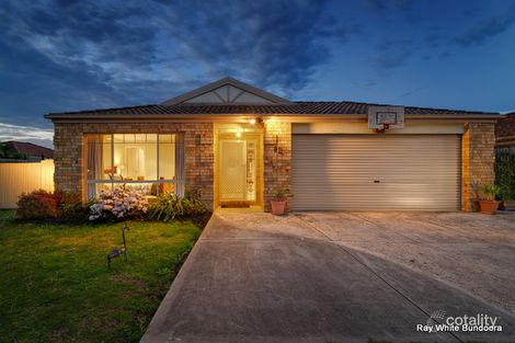 82 JOSEF AVE, BUNDOORA, VIC 3083